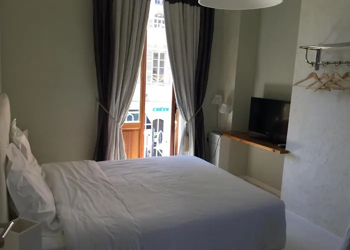 Room With A Vue Nice